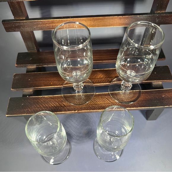 Set Of 4 Vintage Stemmed Shot Glasses White Line Cordial Sipping Great Gift - Picture 3 of 6